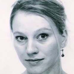 Karin Strohecker - Headshot
